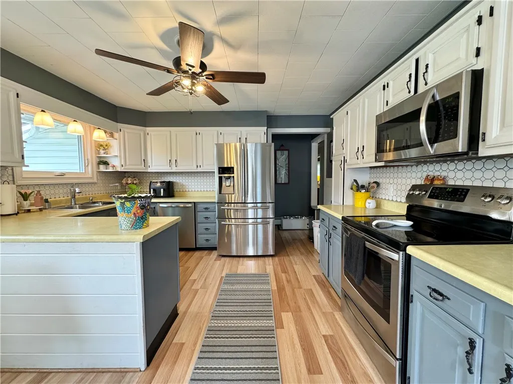 1257 Pennsylvania, Southport, New York 14871, Southport, New York 14871, 3 Bedrooms Bedrooms, 8 Rooms Rooms,1 BathroomBathrooms,Residential,For Sale,1257 Pennsylvania, Southport, New York 14871,R1629046
