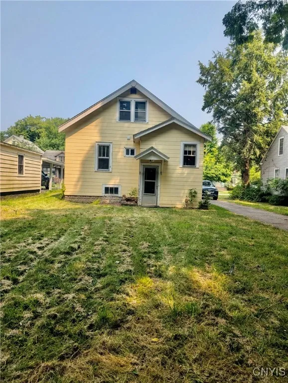 197 Merritt Avenue, Syracuse, New York 13207, Syracuse, New York 13207, 4 Bedrooms Bedrooms, 7 Rooms Rooms,1 BathroomBathrooms,Residential,For Sale,197 Merritt Avenue, Syracuse, New York 13207,S1629195