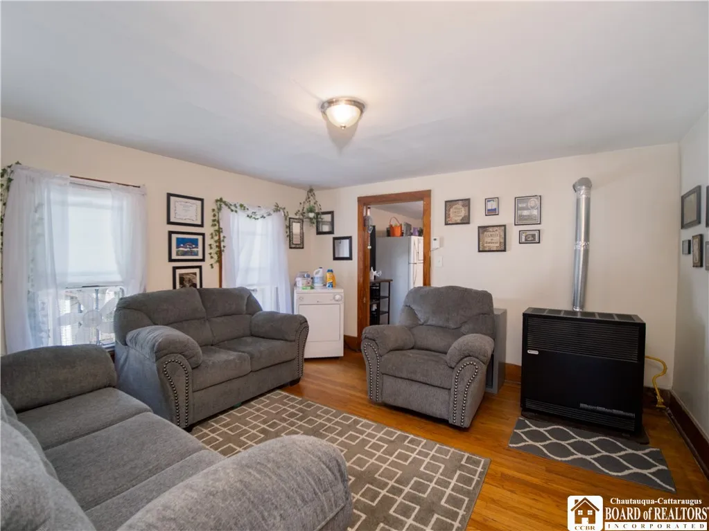 144 Lord Street, Dunkirk, New York 14048, Dunkirk, New York 14048, 4 Bedrooms Bedrooms, ,1 BathroomBathrooms,Residential,For Sale,144 Lord Street, Dunkirk, New York 14048,R1629377