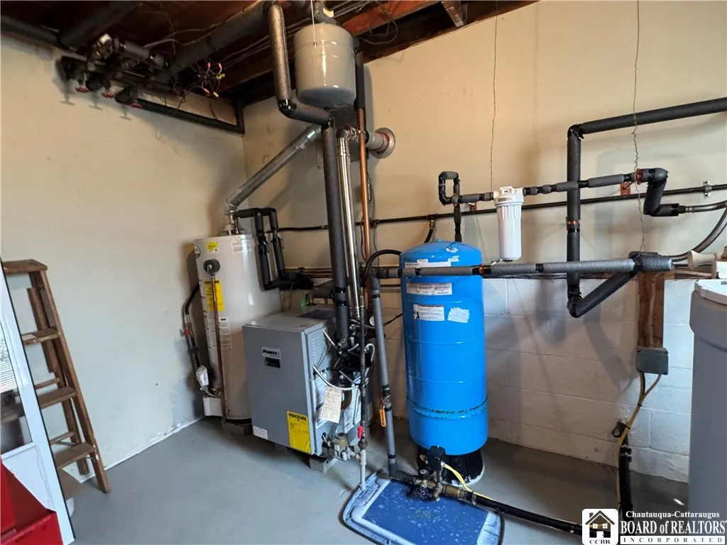 1522 Four Mile Road, Allegany, New York 14706, Allegany, New York 14706, 3 Bedrooms Bedrooms, 11 Rooms Rooms,1 BathroomBathrooms,Residential,For Sale,1522 Four Mile Road, Allegany, New York 14706,R1629371