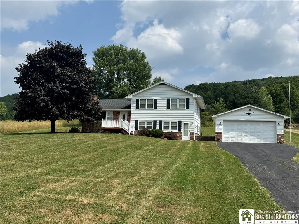 1522 Four Mile Road, Allegany, New York 14706, Allegany, New York 14706, 3 Bedrooms Bedrooms, 11 Rooms Rooms,1 BathroomBathrooms,Residential,For Sale,1522 Four Mile Road, Allegany, New York 14706,R1629371