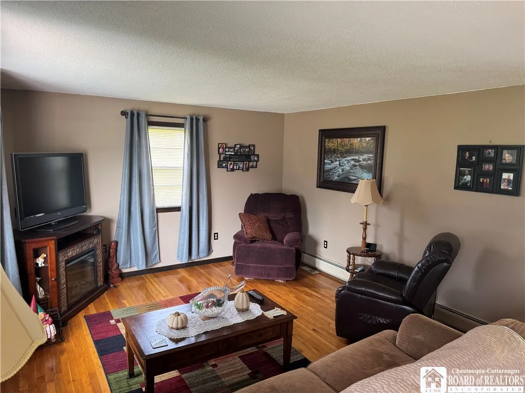 1522 Four Mile Road, Allegany, New York 14706, Allegany, New York 14706, 3 Bedrooms Bedrooms, 11 Rooms Rooms,1 BathroomBathrooms,Residential,For Sale,1522 Four Mile Road, Allegany, New York 14706,R1629371