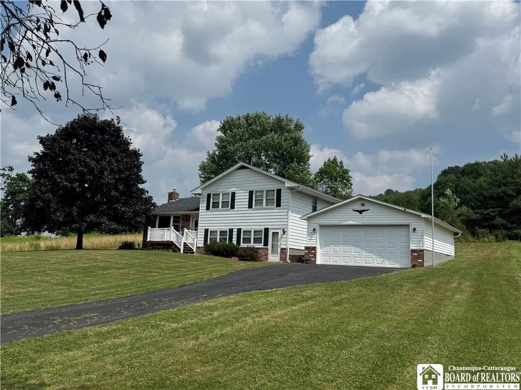 1522 Four Mile Road, Allegany, New York 14706, Allegany, New York 14706, 3 Bedrooms Bedrooms, 11 Rooms Rooms,1 BathroomBathrooms,Residential,For Sale,1522 Four Mile Road, Allegany, New York 14706,R1629371