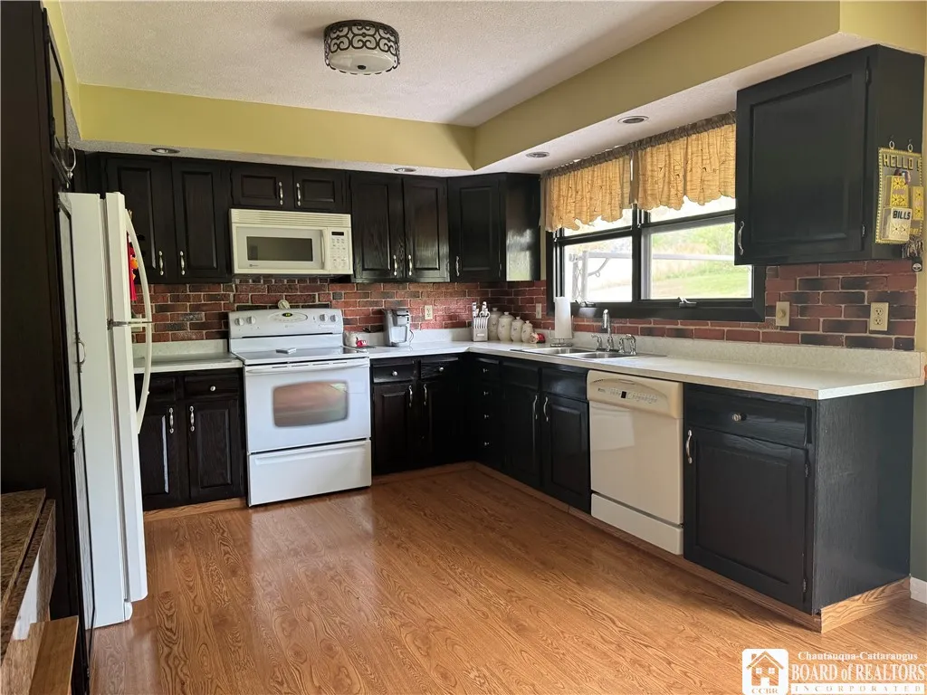 Plenty of kitchen space