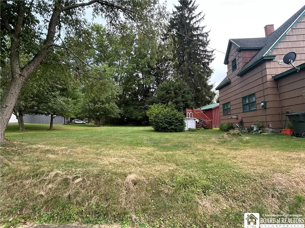 40 Martin Road, Jamestown, New York 14701, Jamestown, New York 14701, 2 Bedrooms Bedrooms, 5 Rooms Rooms,1 BathroomBathrooms,Residential,For Sale,40 Martin Road, Jamestown, New York 14701,R1629394