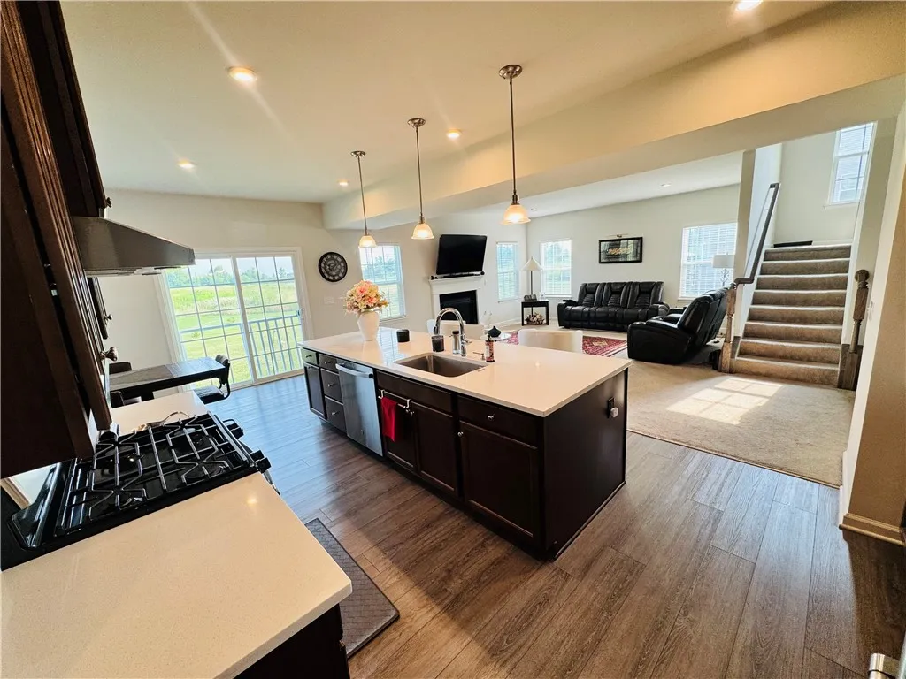 6016 Ivory Dr Drive, Farmington, New York 14425, Farmington, New York 14425, 4 Bedrooms Bedrooms, 7 Rooms Rooms,2 BathroomsBathrooms,Residential,For Sale,6016 Ivory Dr Drive, Farmington, New York 14425,R1629389
