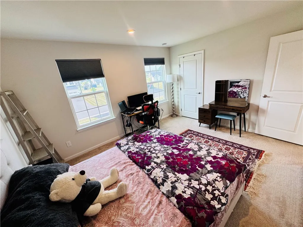 6016 Ivory Dr Drive, Farmington, New York 14425, Farmington, New York 14425, 4 Bedrooms Bedrooms, 7 Rooms Rooms,2 BathroomsBathrooms,Residential,For Sale,6016 Ivory Dr Drive, Farmington, New York 14425,R1629389