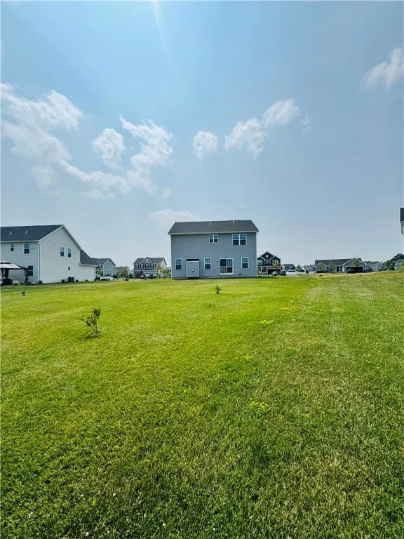 6016 Ivory Dr Drive, Farmington, New York 14425, Farmington, New York 14425, 4 Bedrooms Bedrooms, 7 Rooms Rooms,2 BathroomsBathrooms,Residential,For Sale,6016 Ivory Dr Drive, Farmington, New York 14425,R1629389