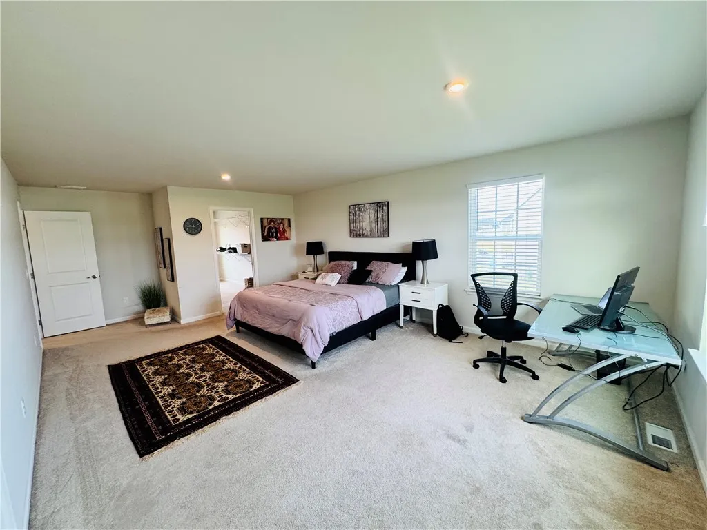 6016 Ivory Dr Drive, Farmington, New York 14425, Farmington, New York 14425, 4 Bedrooms Bedrooms, 7 Rooms Rooms,2 BathroomsBathrooms,Residential,For Sale,6016 Ivory Dr Drive, Farmington, New York 14425,R1629389