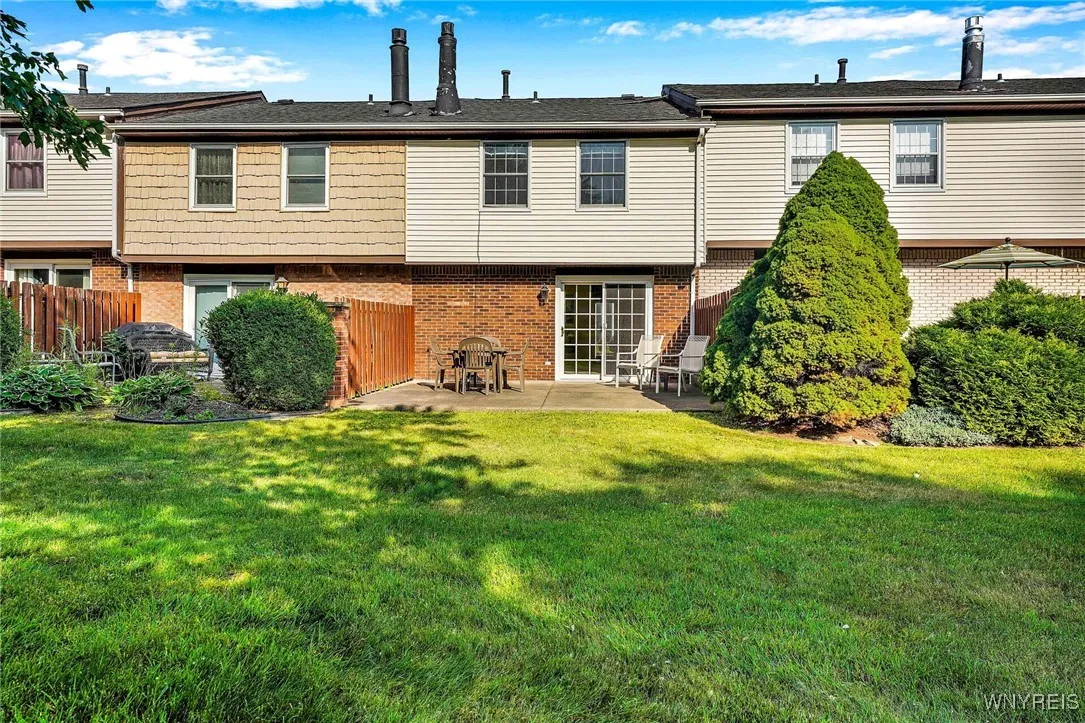 144 Stepping Stone Lane, Orchard Park, New York 14, Orchard Park, New York 14127, 3 Bedrooms Bedrooms, 8 Rooms Rooms,1 BathroomBathrooms,Residential,For Sale,144 Stepping Stone Lane, Orchard Park, New York 14,B1629193