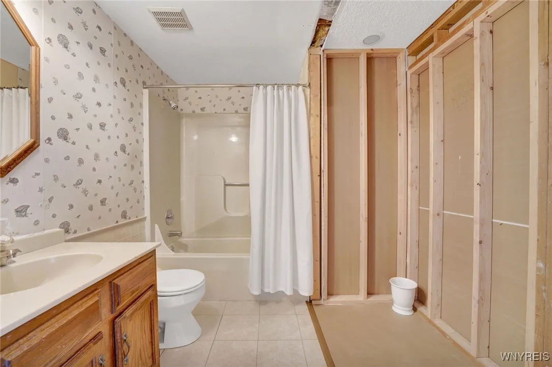 144 Stepping Stone Lane, Orchard Park, New York 14, Orchard Park, New York 14127, 3 Bedrooms Bedrooms, 8 Rooms Rooms,1 BathroomBathrooms,Residential,For Sale,144 Stepping Stone Lane, Orchard Park, New York 14,B1629193