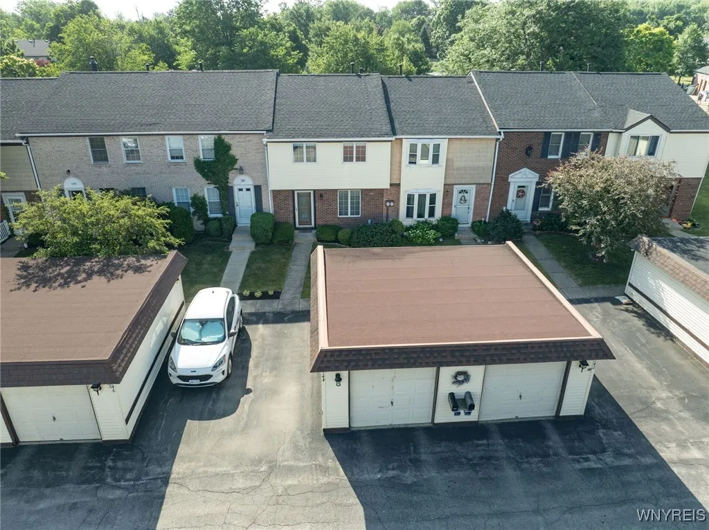 144 Stepping Stone Lane, Orchard Park, New York 14, Orchard Park, New York 14127, 3 Bedrooms Bedrooms, 8 Rooms Rooms,1 BathroomBathrooms,Residential,For Sale,144 Stepping Stone Lane, Orchard Park, New York 14,B1629193