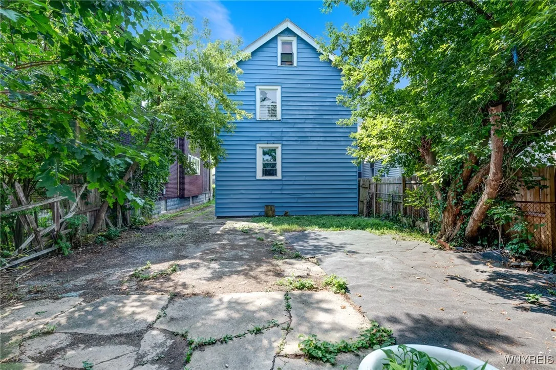 462 Berkshire Avenue, Buffalo, New York 14215, Buffalo, New York 14215, 4 Bedrooms Bedrooms, ,2 BathroomsBathrooms,Residential,For Sale,462 Berkshire Avenue, Buffalo, New York 14215,B1629400