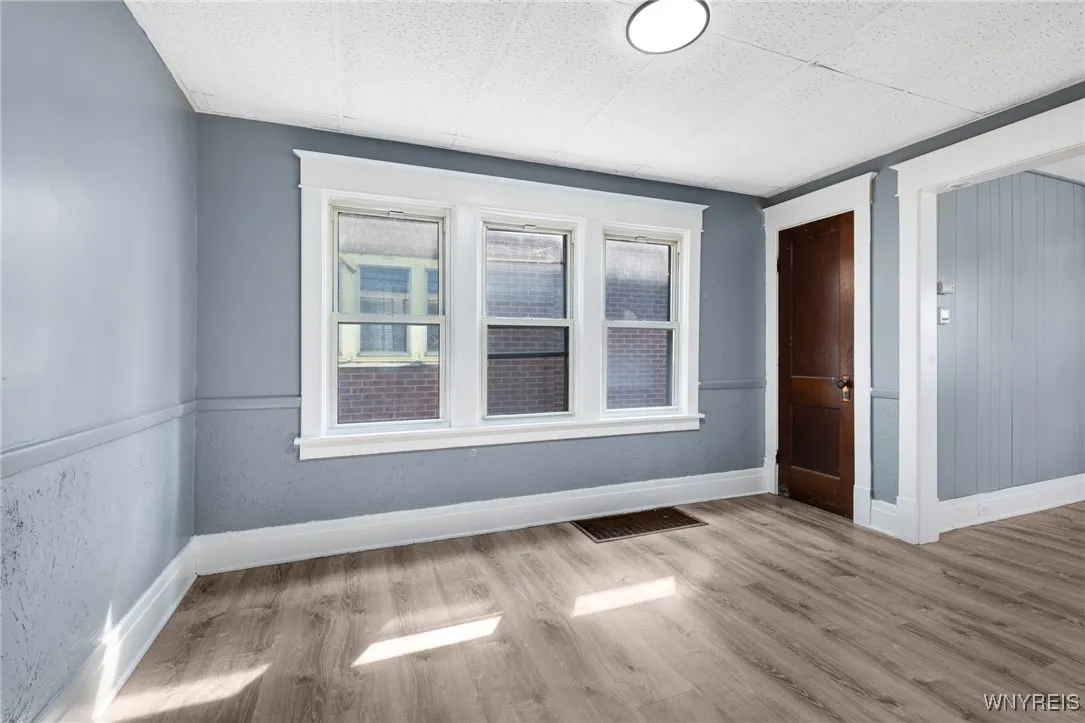 462 Berkshire Avenue, Buffalo, New York 14215, Buffalo, New York 14215, 4 Bedrooms Bedrooms, ,2 BathroomsBathrooms,Residential,For Sale,462 Berkshire Avenue, Buffalo, New York 14215,B1629400