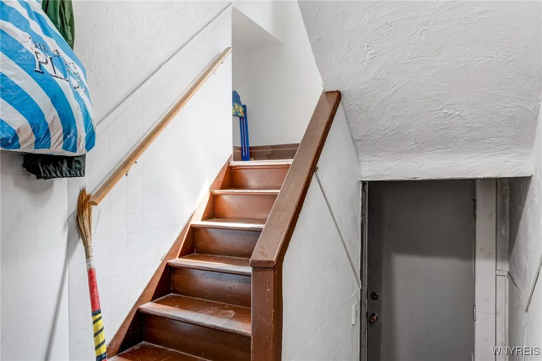 462 Berkshire Avenue, Buffalo, New York 14215, Buffalo, New York 14215, 4 Bedrooms Bedrooms, ,2 BathroomsBathrooms,Residential,For Sale,462 Berkshire Avenue, Buffalo, New York 14215,B1629400