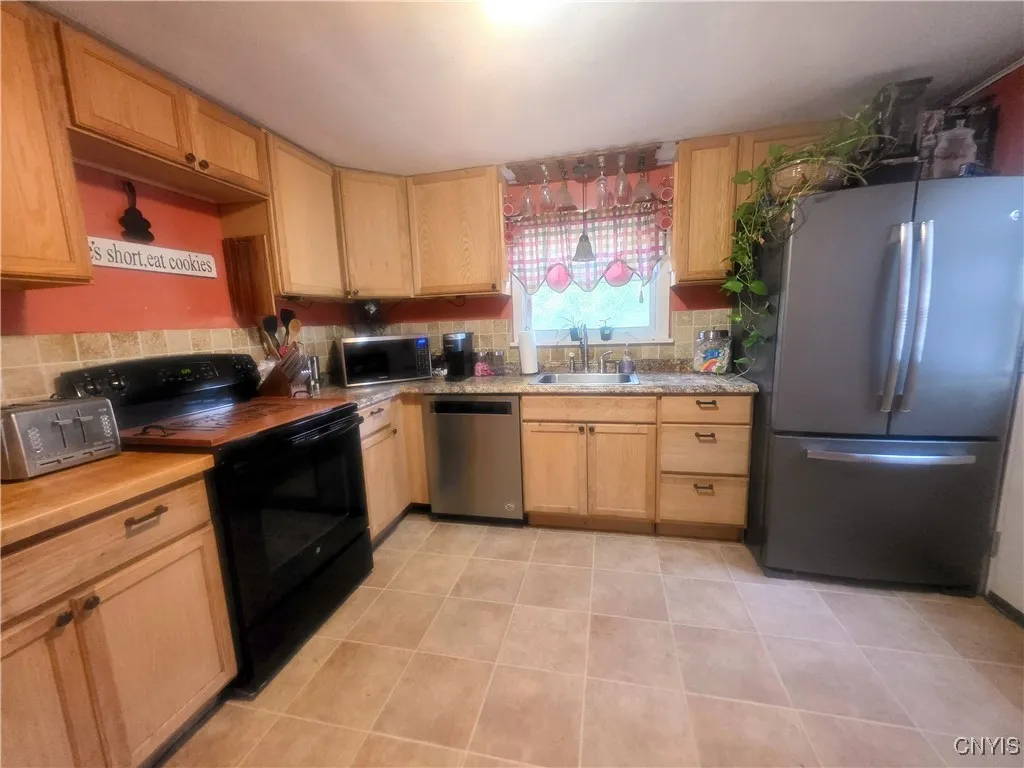 6706 Bennetts Corners Road, Van Buren, New York 13, Van Buren, New York 13112, 5 Bedrooms Bedrooms, 7 Rooms Rooms,1 BathroomBathrooms,Residential,For Sale,6706 Bennetts Corners Road, Van Buren, New York 13,S1629397