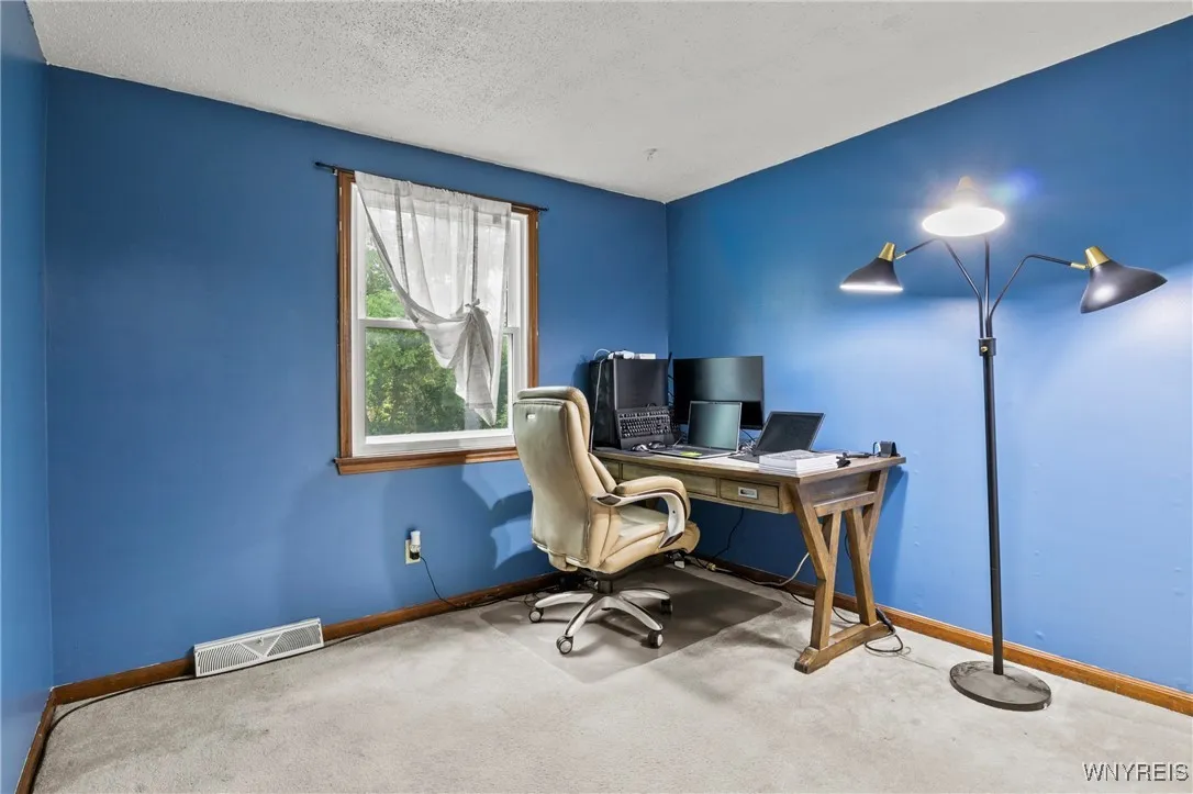 3915 Bowen Road 76, Lancaster, New York 14086, Lancaster, New York 14086, 2 Bedrooms Bedrooms, 5 Rooms Rooms,1 BathroomBathrooms,Residential,Closed,3915 Bowen Road 76, Lancaster, New York 14086,0,B1629395