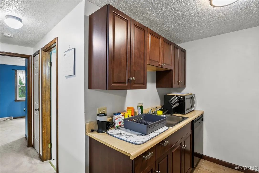 3915 Bowen Road 76, Lancaster, New York 14086, Lancaster, New York 14086, 2 Bedrooms Bedrooms, 5 Rooms Rooms,1 BathroomBathrooms,Residential,Closed,3915 Bowen Road 76, Lancaster, New York 14086,0,B1629395