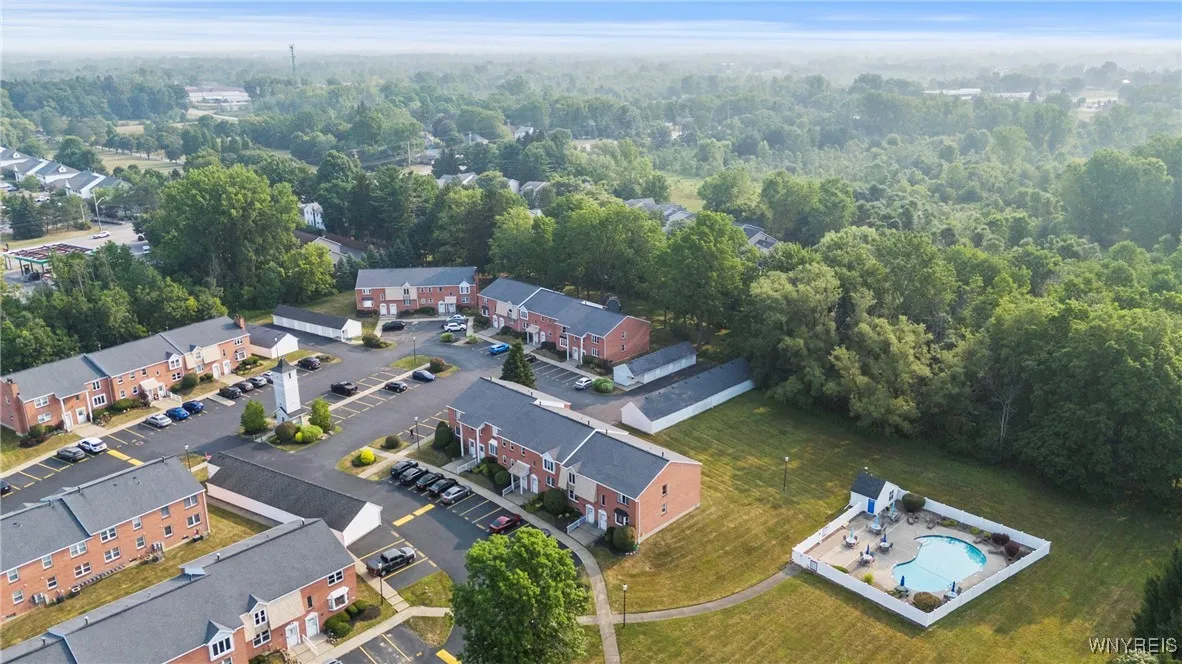 3915 Bowen Road 76, Lancaster, New York 14086, Lancaster, New York 14086, 2 Bedrooms Bedrooms, 5 Rooms Rooms,1 BathroomBathrooms,Residential,Closed,3915 Bowen Road 76, Lancaster, New York 14086,0,B1629395