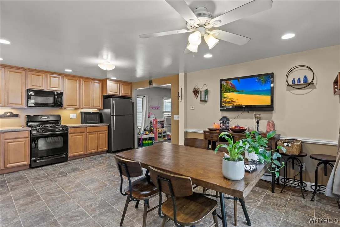 23 Saint John Street, Lancaster, New York 14086, Lancaster, New York 14086, 3 Bedrooms Bedrooms, 8 Rooms Rooms,1 BathroomBathrooms,Residential,Closed,23 Saint John Street, Lancaster, New York 14086,0,B1629376