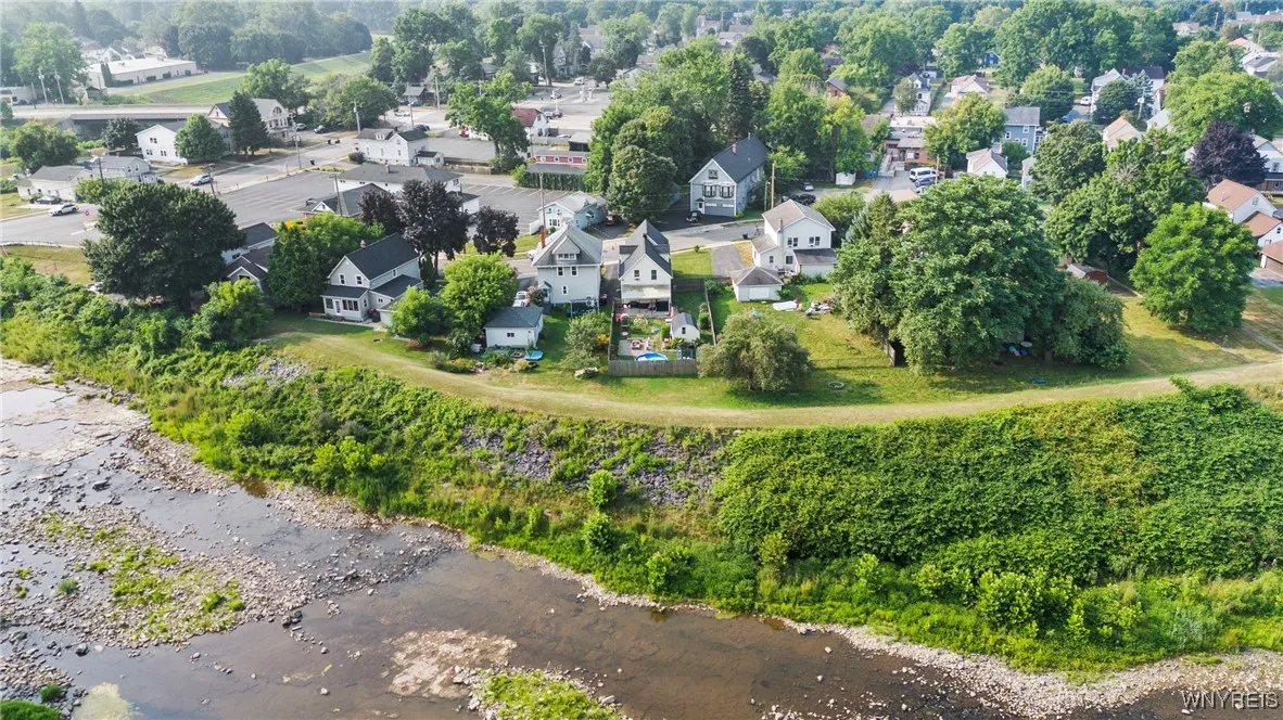 23 Saint John Street, Lancaster, New York 14086, Lancaster, New York 14086, 3 Bedrooms Bedrooms, 8 Rooms Rooms,1 BathroomBathrooms,Residential,Closed,23 Saint John Street, Lancaster, New York 14086,0,B1629376