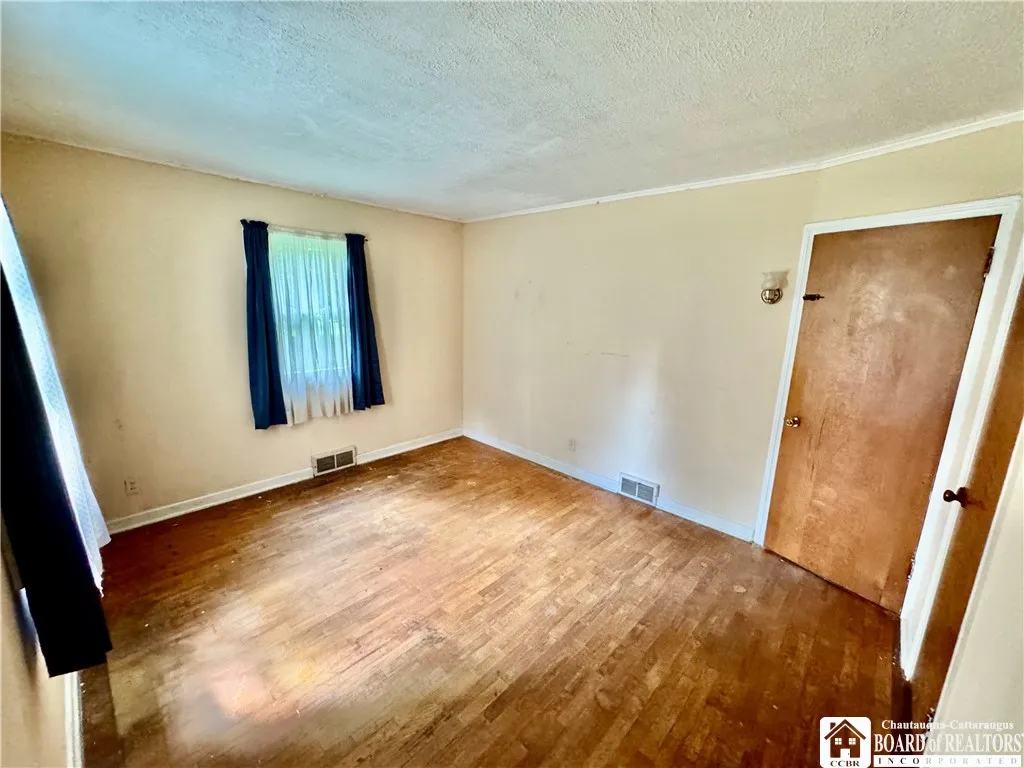 1725 Park Street, Olean, New York 14760, Olean, New York 14760, 2 Bedrooms Bedrooms, 5 Rooms Rooms,1 BathroomBathrooms,Residential,Closed,1725 Park Street, Olean, New York 14760,0,R1628617