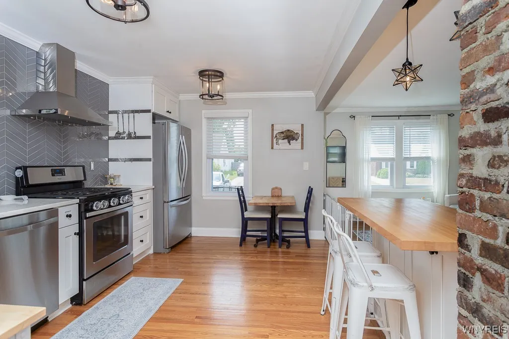 105 Oakridge Avenue, Tonawanda, New York 14217, Tonawanda, New York 14217, 3 Bedrooms Bedrooms, 6 Rooms Rooms,2 BathroomsBathrooms,Residential,Closed,105 Oakridge Avenue, Tonawanda, New York 14217,0,B1629388