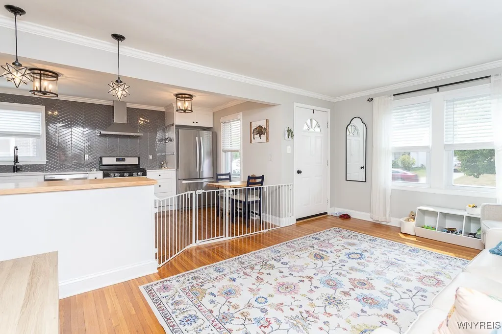 105 Oakridge Avenue, Tonawanda, New York 14217, Tonawanda, New York 14217, 3 Bedrooms Bedrooms, 6 Rooms Rooms,2 BathroomsBathrooms,Residential,Closed,105 Oakridge Avenue, Tonawanda, New York 14217,0,B1629388