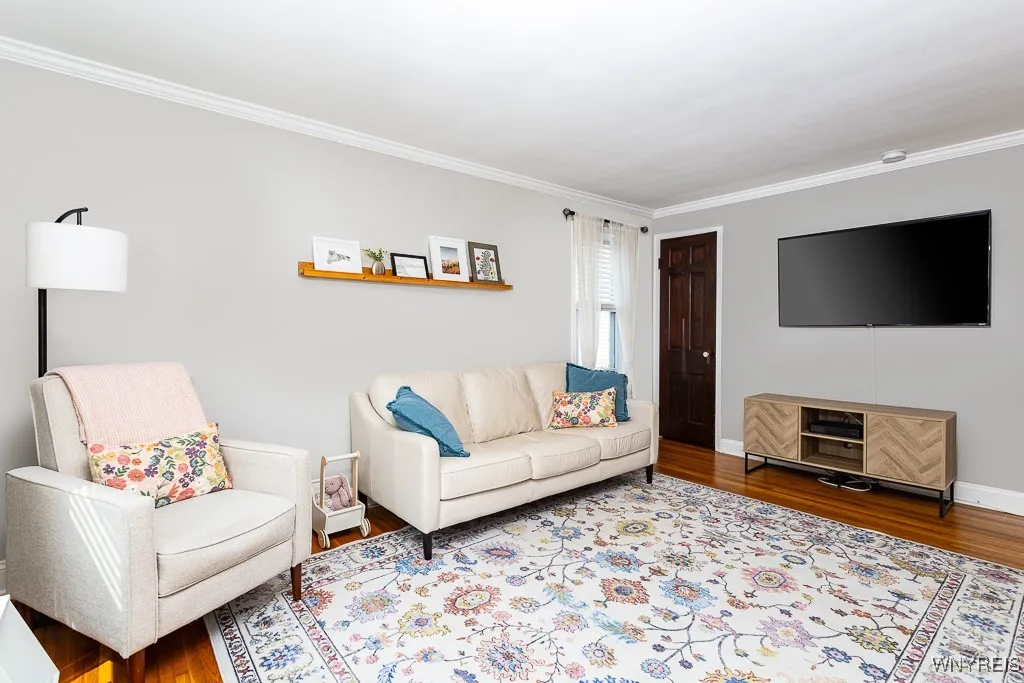 105 Oakridge Avenue, Tonawanda, New York 14217, Tonawanda, New York 14217, 3 Bedrooms Bedrooms, 6 Rooms Rooms,2 BathroomsBathrooms,Residential,Closed,105 Oakridge Avenue, Tonawanda, New York 14217,0,B1629388