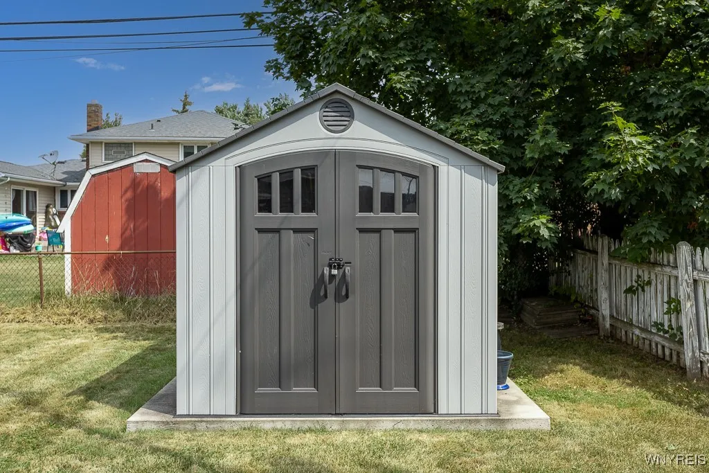 105 Oakridge Avenue, Tonawanda, New York 14217, Tonawanda, New York 14217, 3 Bedrooms Bedrooms, 6 Rooms Rooms,2 BathroomsBathrooms,Residential,Closed,105 Oakridge Avenue, Tonawanda, New York 14217,0,B1629388