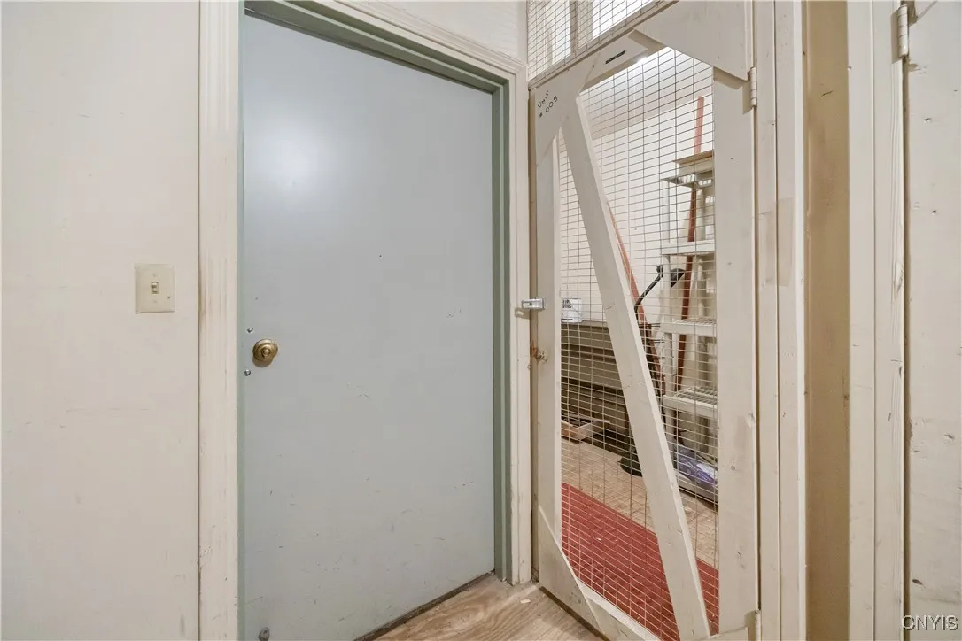 917 Madison Street 5, Syracuse, New York 13210, Syracuse, New York 13210, 2 Bedrooms Bedrooms, 6 Rooms Rooms,1 BathroomBathrooms,Residential,Closed,917 Madison Street 5, Syracuse, New York 13210,0,S1628519