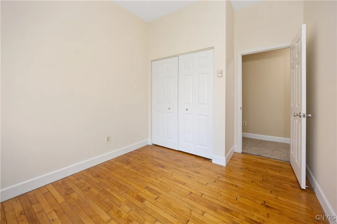 917 Madison Street 5, Syracuse, New York 13210, Syracuse, New York 13210, 2 Bedrooms Bedrooms, 6 Rooms Rooms,1 BathroomBathrooms,Residential,Closed,917 Madison Street 5, Syracuse, New York 13210,0,S1628519