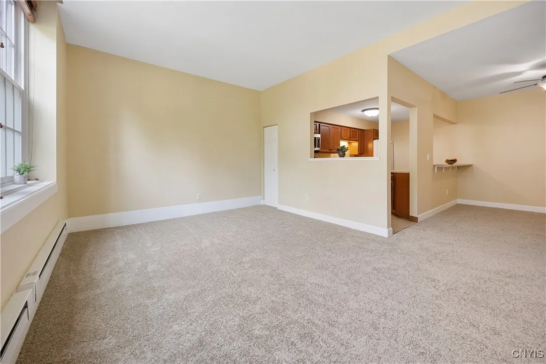 917 Madison Street 5, Syracuse, New York 13210, Syracuse, New York 13210, 2 Bedrooms Bedrooms, 6 Rooms Rooms,1 BathroomBathrooms,Residential,Closed,917 Madison Street 5, Syracuse, New York 13210,0,S1628519