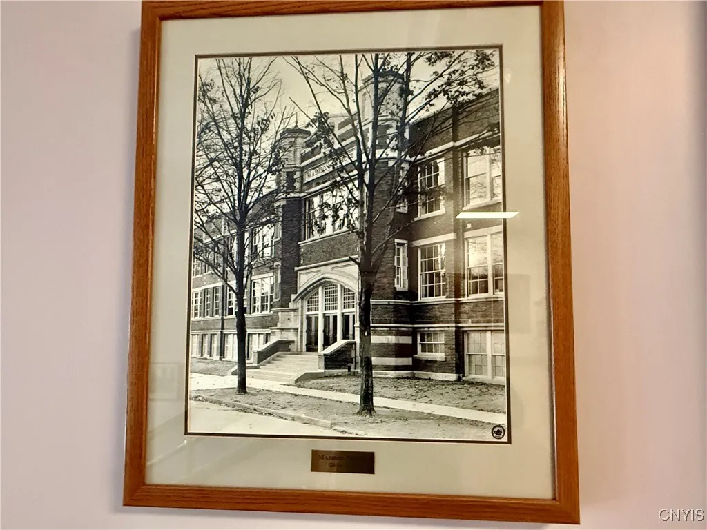 917 Madison Street Unit #009, Syracuse, New York 1, Syracuse, New York 13210, 1 Bedroom Bedrooms, 4 Rooms Rooms,1 BathroomBathrooms,Residential,Closed,917 Madison Street Unit #009, Syracuse, New York 1,0,S1629207