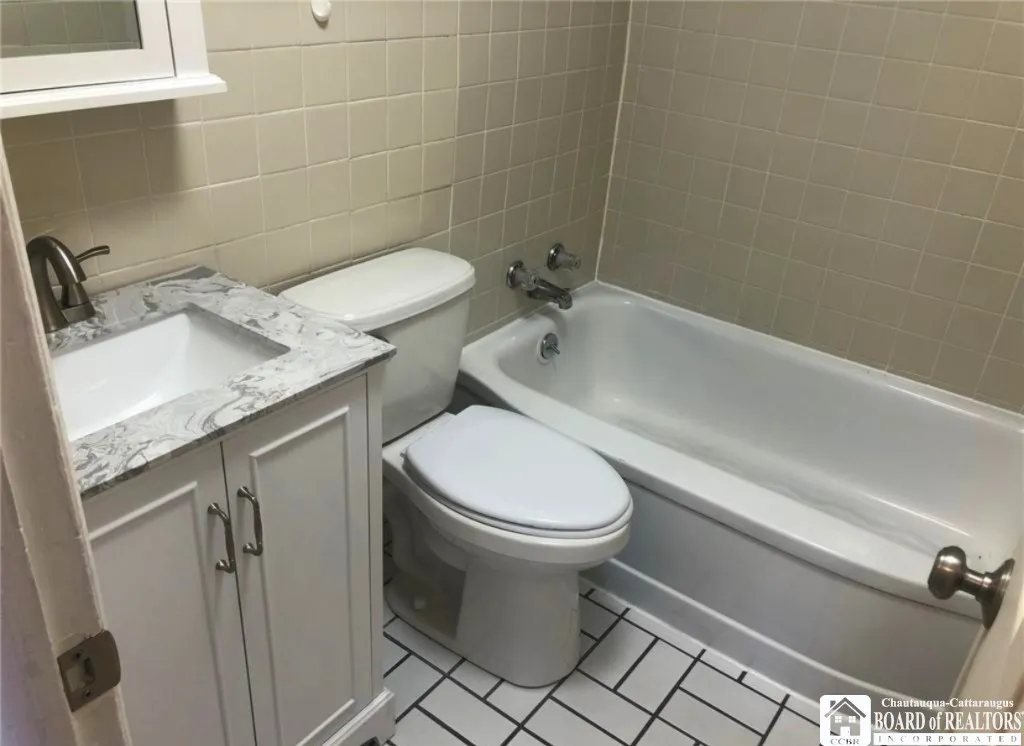 9 Jean, Cheektowaga, New York 14225, Cheektowaga, New York 14225, 4 Bedrooms Bedrooms, ,2 BathroomsBathrooms,Residential,Closed,9 Jean, Cheektowaga, New York 14225,0,R1629421