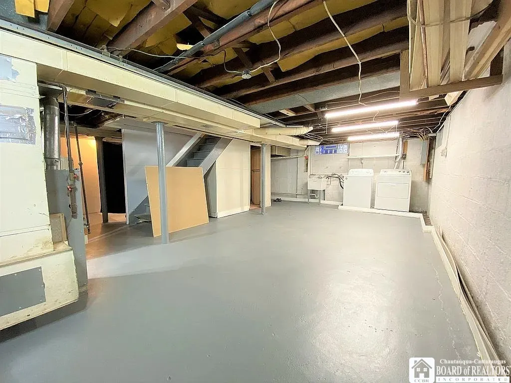 9 Jean, Cheektowaga, New York 14225, Cheektowaga, New York 14225, 4 Bedrooms Bedrooms, ,2 BathroomsBathrooms,Residential,Closed,9 Jean, Cheektowaga, New York 14225,0,R1629421