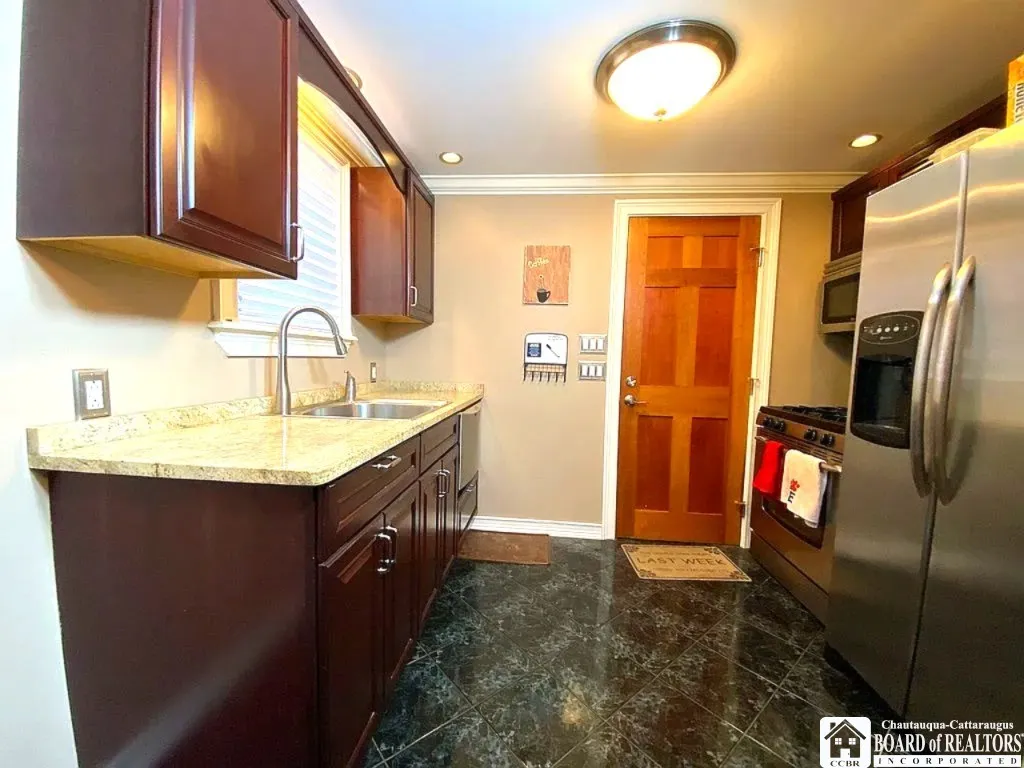 9 Jean, Cheektowaga, New York 14225, Cheektowaga, New York 14225, 4 Bedrooms Bedrooms, ,2 BathroomsBathrooms,Residential,Closed,9 Jean, Cheektowaga, New York 14225,0,R1629421