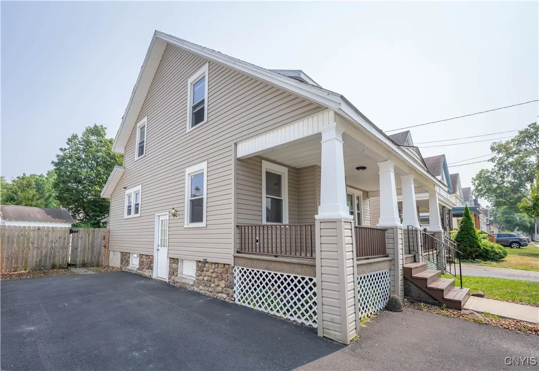 638 Chatham Street, Rome, New York 13440, Rome, New York 13440, 3 Bedrooms Bedrooms, 9 Rooms Rooms,2 BathroomsBathrooms,Residential,Closed,638 Chatham Street, Rome, New York 13440,0,S1628743