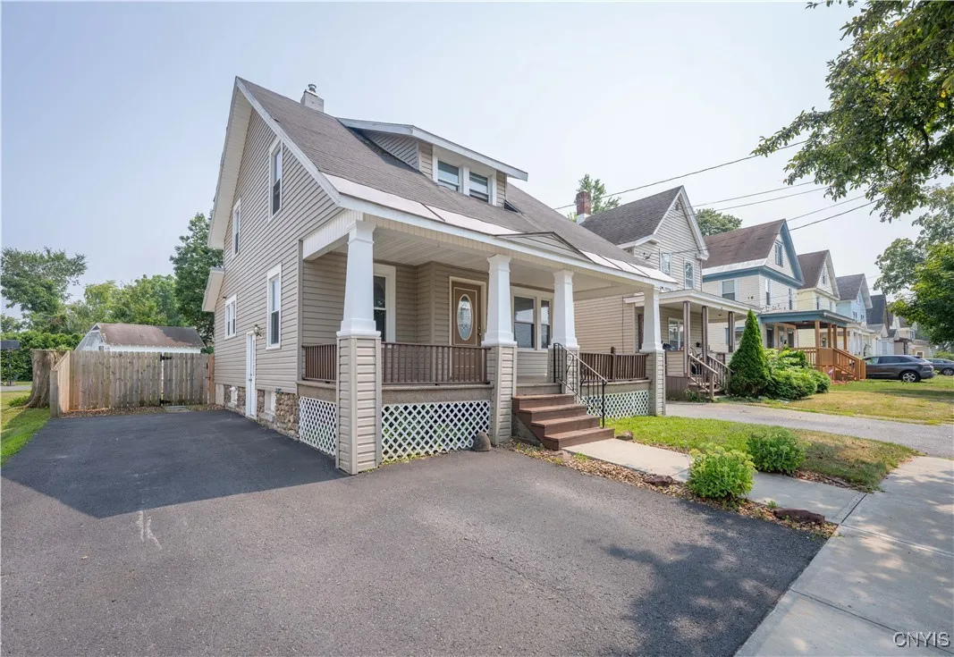 638 Chatham Street, Rome, New York 13440, Rome, New York 13440, 3 Bedrooms Bedrooms, 9 Rooms Rooms,2 BathroomsBathrooms,Residential,Closed,638 Chatham Street, Rome, New York 13440,0,S1628743