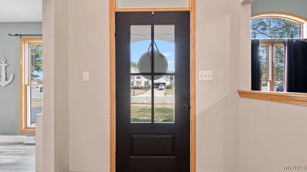 3479 Parkwood Commons, Hamburg, New York 14075, Hamburg, New York 14075, 4 Bedrooms Bedrooms, 9 Rooms Rooms,2 BathroomsBathrooms,Residential,For Sale,3479 Parkwood Commons, Hamburg, New York 14075,B1629211