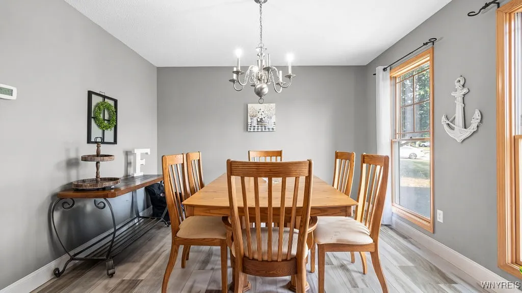 3479 Parkwood Commons, Hamburg, New York 14075, Hamburg, New York 14075, 4 Bedrooms Bedrooms, 9 Rooms Rooms,2 BathroomsBathrooms,Residential,For Sale,3479 Parkwood Commons, Hamburg, New York 14075,B1629211