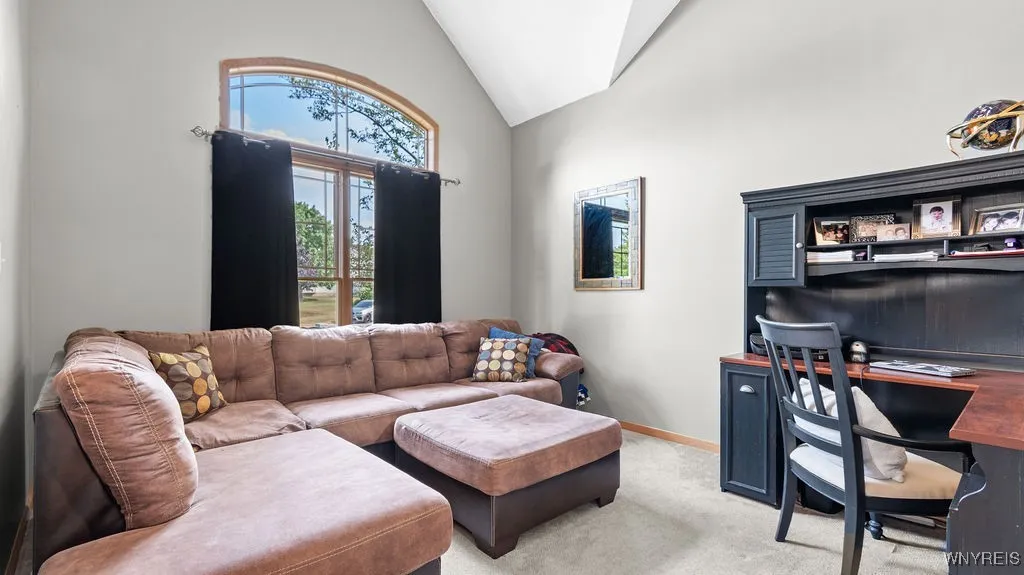 3479 Parkwood Commons, Hamburg, New York 14075, Hamburg, New York 14075, 4 Bedrooms Bedrooms, 9 Rooms Rooms,2 BathroomsBathrooms,Residential,For Sale,3479 Parkwood Commons, Hamburg, New York 14075,B1629211