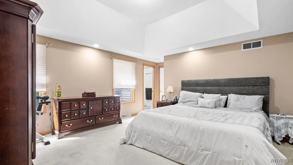 3479 Parkwood Commons, Hamburg, New York 14075, Hamburg, New York 14075, 4 Bedrooms Bedrooms, 9 Rooms Rooms,2 BathroomsBathrooms,Residential,For Sale,3479 Parkwood Commons, Hamburg, New York 14075,B1629211