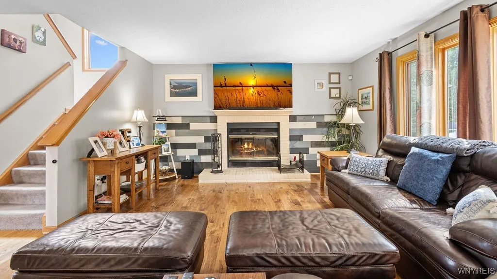 3479 Parkwood Commons, Hamburg, New York 14075, Hamburg, New York 14075, 4 Bedrooms Bedrooms, 9 Rooms Rooms,2 BathroomsBathrooms,Residential,For Sale,3479 Parkwood Commons, Hamburg, New York 14075,B1629211