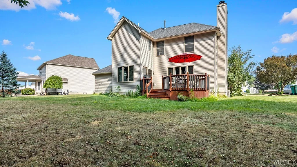 3479 Parkwood Commons, Hamburg, New York 14075, Hamburg, New York 14075, 4 Bedrooms Bedrooms, 9 Rooms Rooms,2 BathroomsBathrooms,Residential,For Sale,3479 Parkwood Commons, Hamburg, New York 14075,B1629211