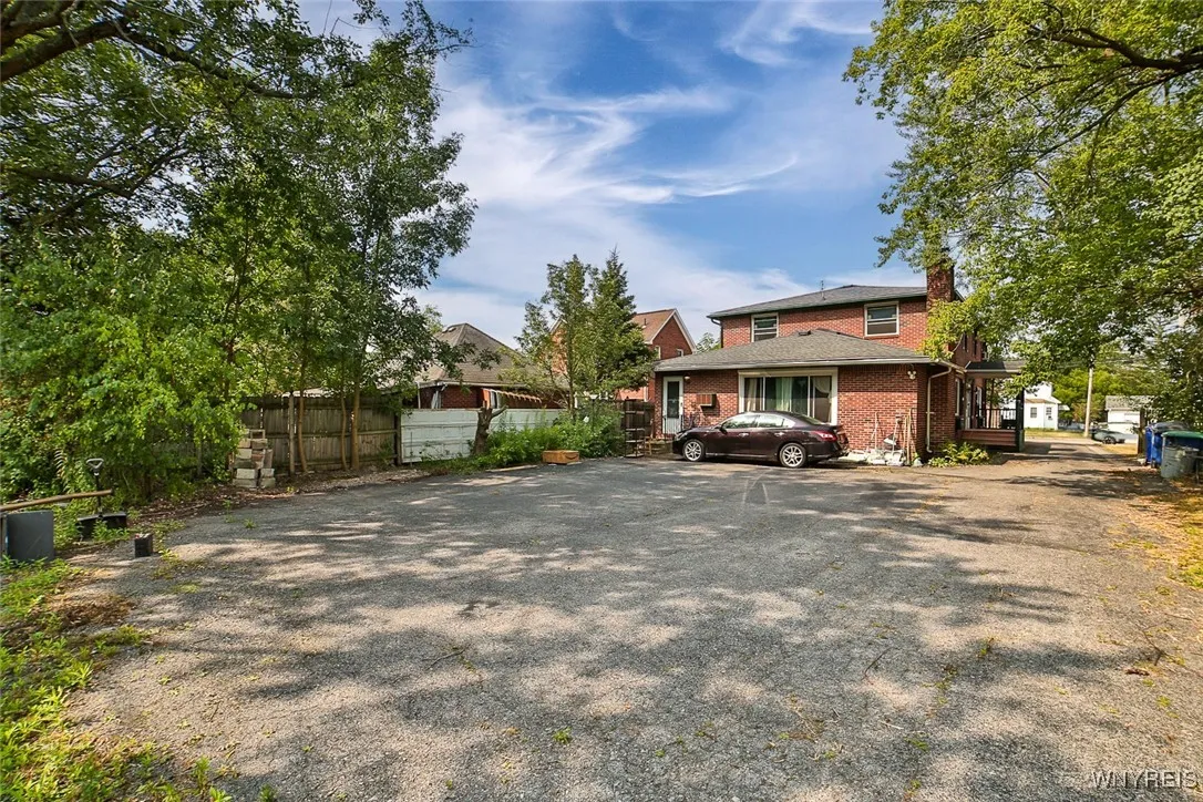 4889 Harlem Road, Amherst, New York 14226, Amherst, New York 14226, 6 Bedrooms Bedrooms, ,2 BathroomsBathrooms,Residential,Closed,4889 Harlem Road, Amherst, New York 14226,0,B1629447