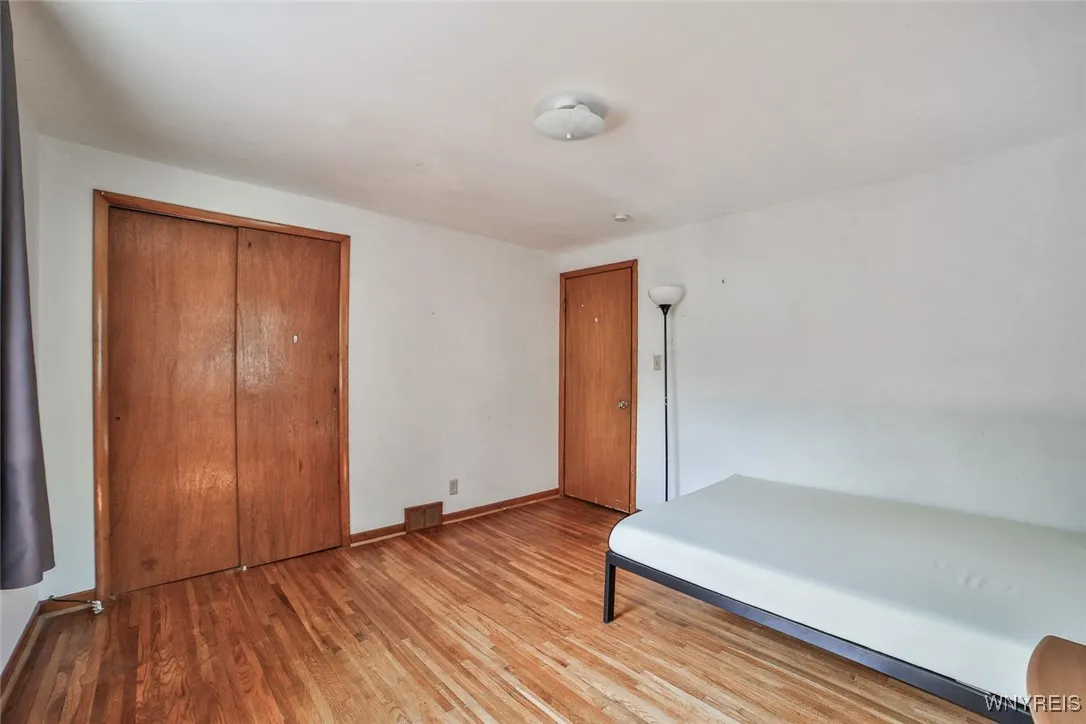 4889 Harlem Road, Amherst, New York 14226, Amherst, New York 14226, 6 Bedrooms Bedrooms, ,2 BathroomsBathrooms,Residential,Closed,4889 Harlem Road, Amherst, New York 14226,0,B1629447