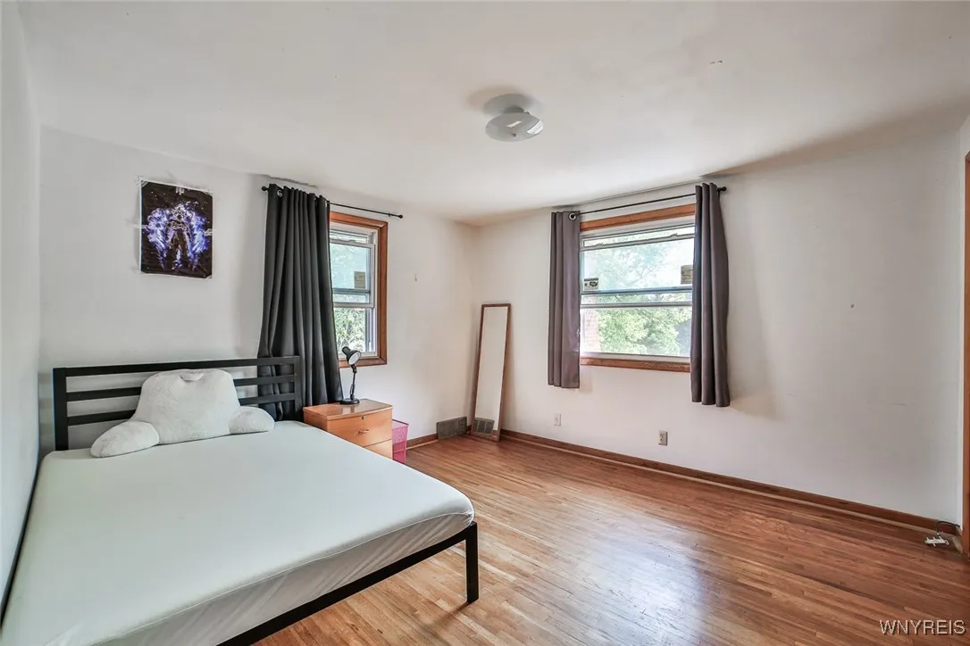 4889 Harlem Road, Amherst, New York 14226, Amherst, New York 14226, 6 Bedrooms Bedrooms, ,2 BathroomsBathrooms,Residential,Closed,4889 Harlem Road, Amherst, New York 14226,0,B1629447