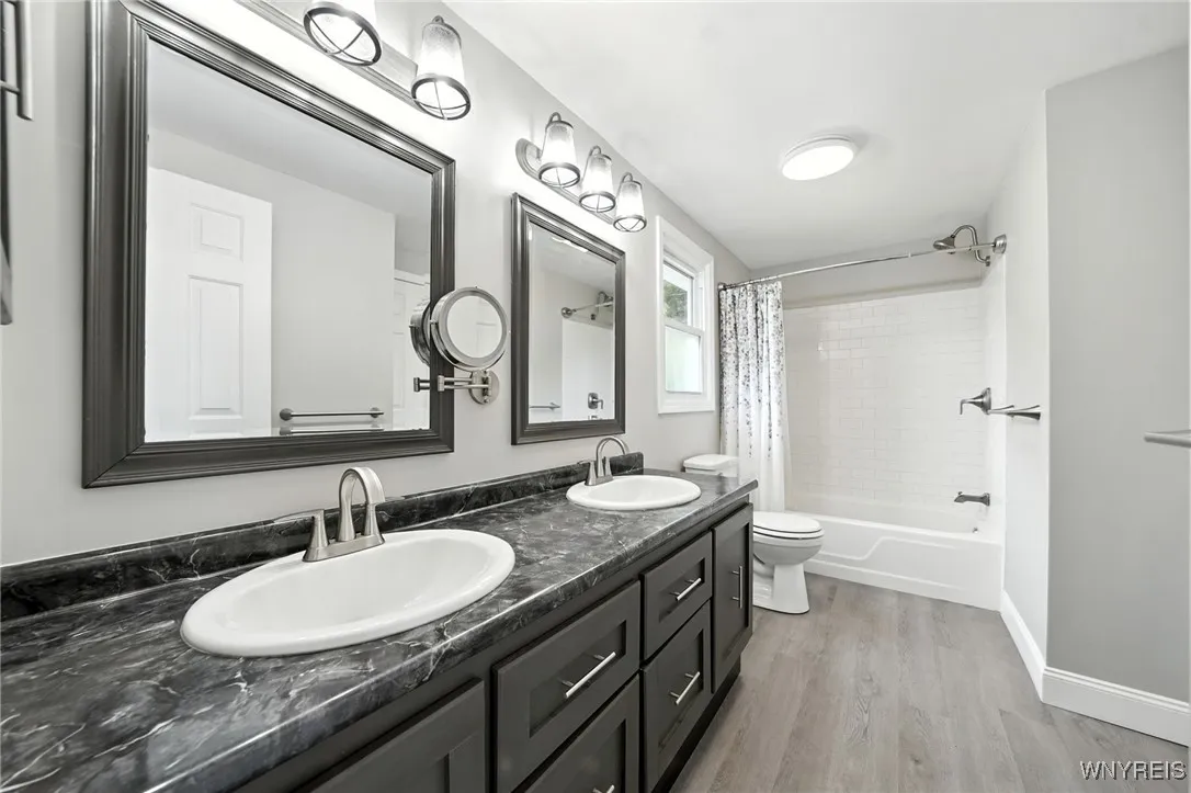 292 Oakbrook Drive, Amherst, New York 14221, Amherst, New York 14221, 3 Bedrooms Bedrooms, 11 Rooms Rooms,2 BathroomsBathrooms,Residential,Closed,292 Oakbrook Drive, Amherst, New York 14221,0,B1629356