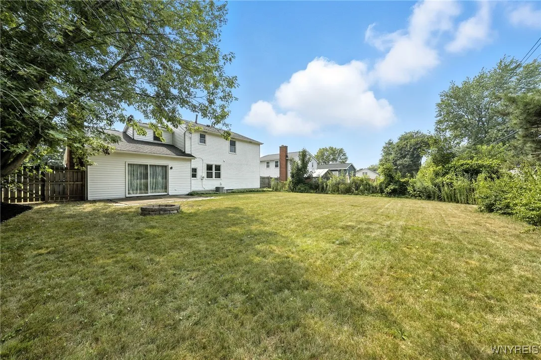 292 Oakbrook Drive, Amherst, New York 14221, Amherst, New York 14221, 3 Bedrooms Bedrooms, 11 Rooms Rooms,2 BathroomsBathrooms,Residential,Closed,292 Oakbrook Drive, Amherst, New York 14221,0,B1629356